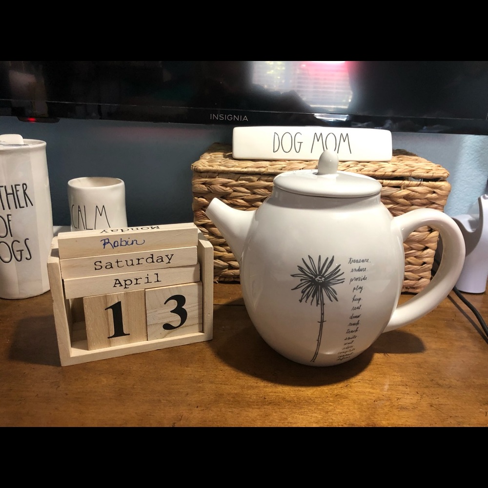 Stemline teapot